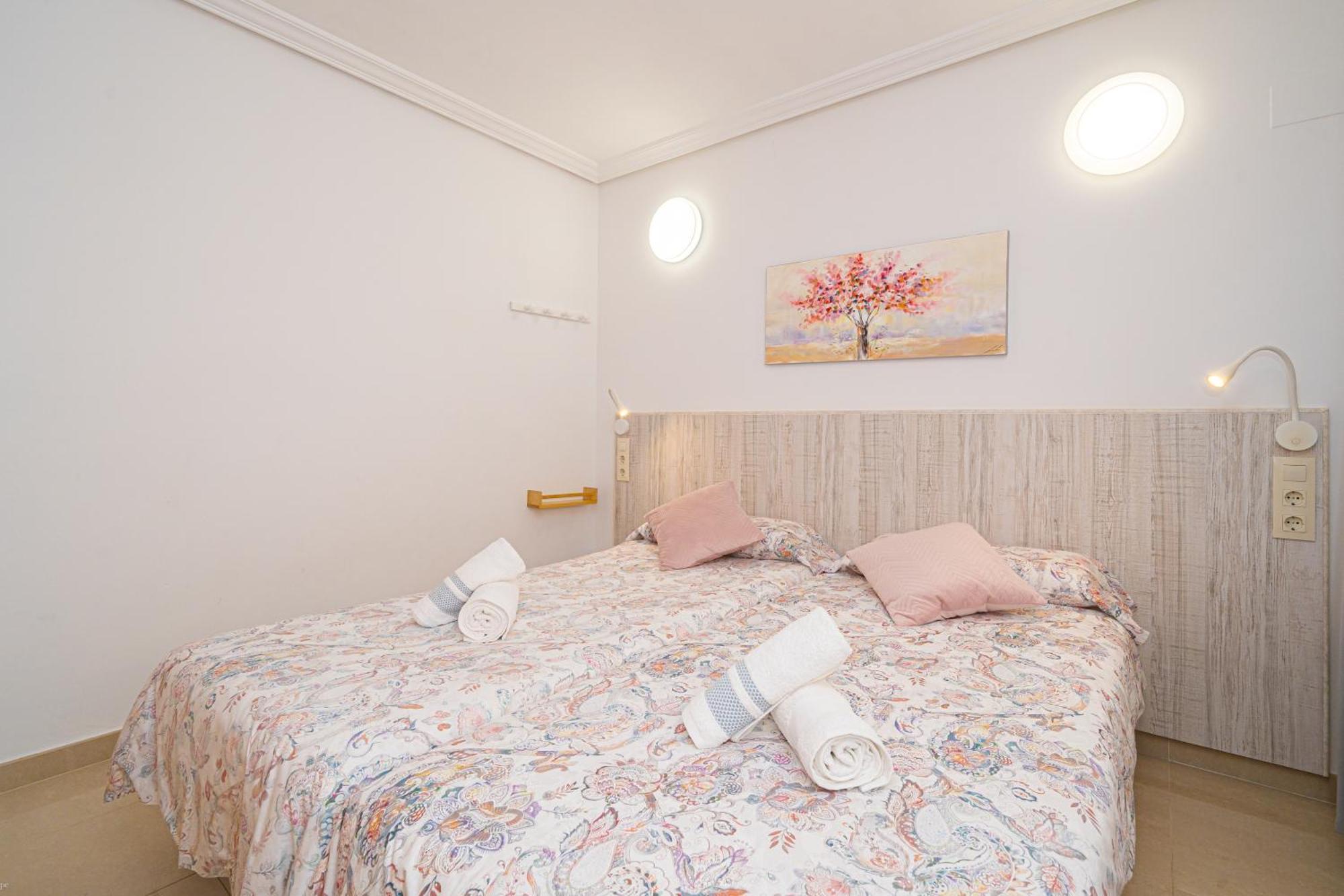 Front Line Apartment Jakarta 2 El Campello Luaran gambar